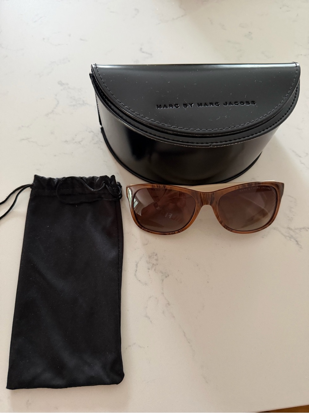 Marc by Marc Jacobs Women's Brown Frame Sunglasses with Gradient Lenses
